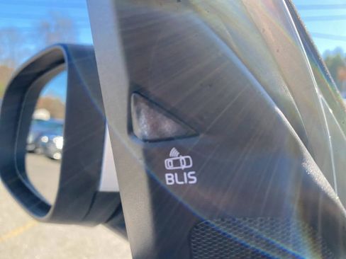 Used 2015 Volvo V60 T5 Premier image 21