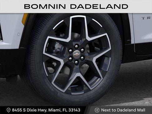 New 2026 Chevrolet Traverse High Country FWD image 9