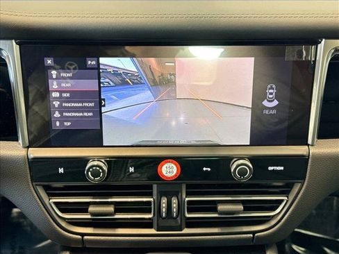 Certified 2026 Porsche Macan AWD/4WD image 16