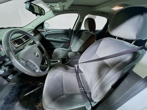 Used 2012 Chevrolet Impala LT w/ LT Sunroof Package FWD image 17