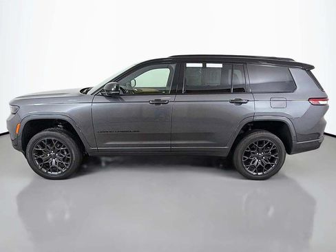 Used 2023 Jeep Grand Cherokee L Summit AWD/4WD image 21