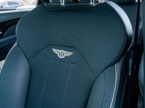 Certified 2023 Bentley Bentayga Extended Wheelbase AWD/4WD image 29