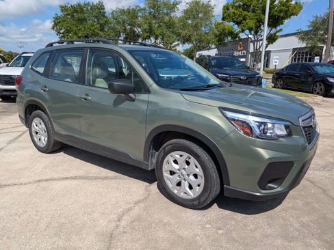 Used 2020 Subaru Forester w/ Alloy Wheel Package AWD/4WD image 2