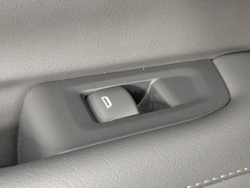 Certified 2025 Chevrolet Tahoe LS AWD/4WD image 26