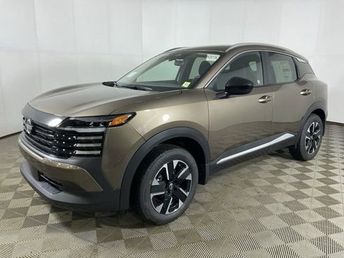 New 2026 Nissan Kicks SV w/ SV Premium Package image 3