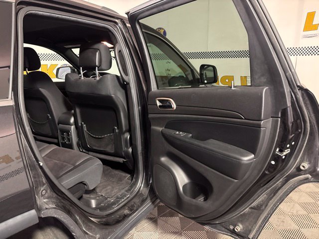 Used 2016 Jeep Grand Cherokee Laredo w/ Quick Order Package 23E AWD/4WD image 15