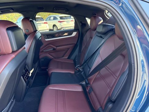 Used 2024 Porsche Cayenne S image 14
