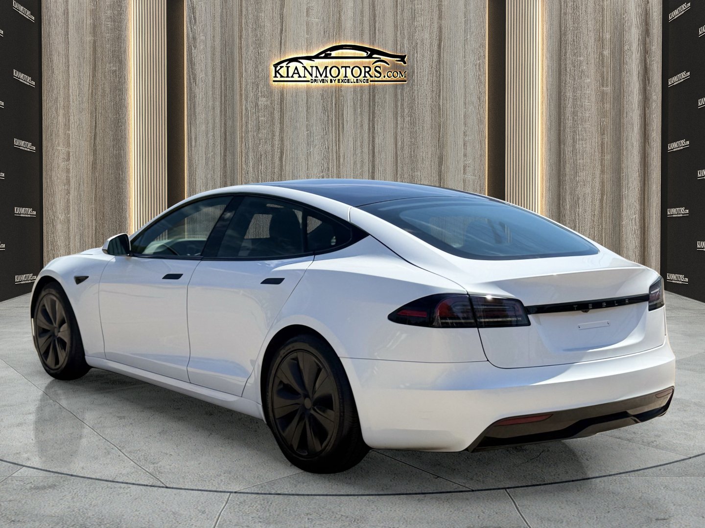 Used 2023 Tesla Model S AWD/4WD image 8