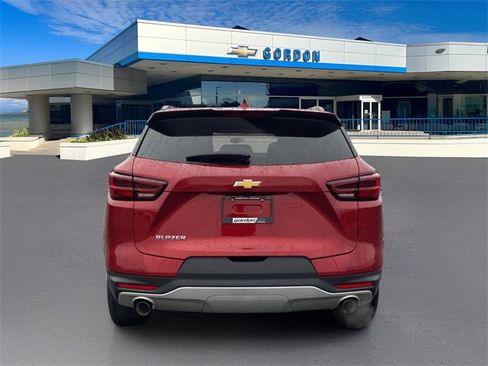 Used 2023 Chevrolet Blazer LT image 4