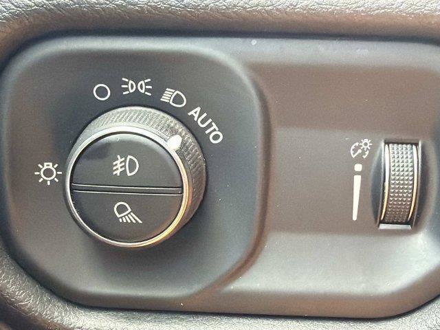 Used 2022 RAM 1500 Big Horn AWD/4WD image 19