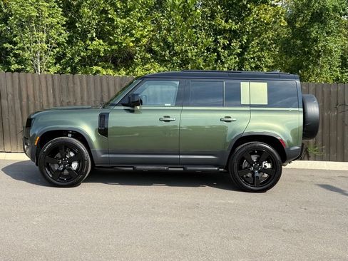 Used 2026 Land Rover Defender 110 S AWD/4WD image 2