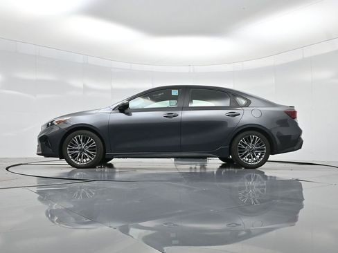 Used 2024 Kia Forte GT-Line image 42