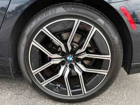 Certified 2026 BMW 750e xDrive AWD/4WD image 16