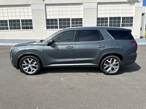 Used 2022 Hyundai Palisade Limited w/ Cargo Package AWD/4WD image 3
