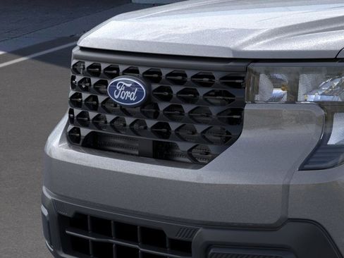 New 2025 Ford Maverick XL image 42