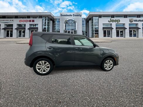 Used 2020 Kia Soul LX FWD image 9