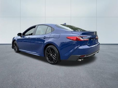 Used 2025 Toyota Camry SE FWD image 7
