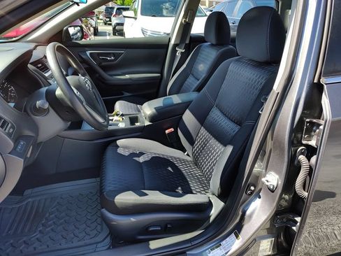 Used 2018 Nissan Altima 2.5 S w/ S Convenience Package FWD image 9