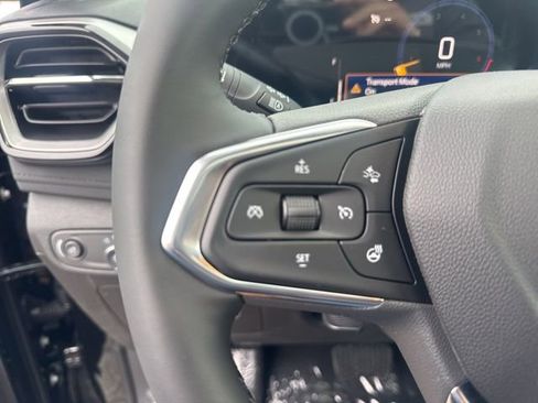 New 2026 Chevrolet TrailBlazer LT w/ LT Cold Weather Package FWD image 15