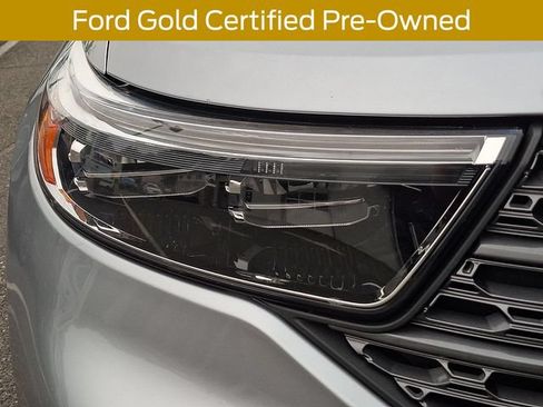 Certified 2022 Ford Explorer XLT w/ Equipment Group 202A AWD/4WD image 12