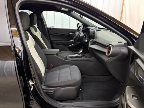 Used 2024 Chevrolet Trax RS w/ Driver Confidence Package FWD image 20