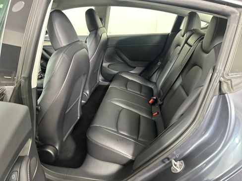 Used 2023 Tesla Model 3 Standard Range image 22