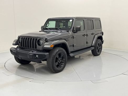 Used 2020 Jeep Wrangler Unlimited Sahara AWD/4WD image 2