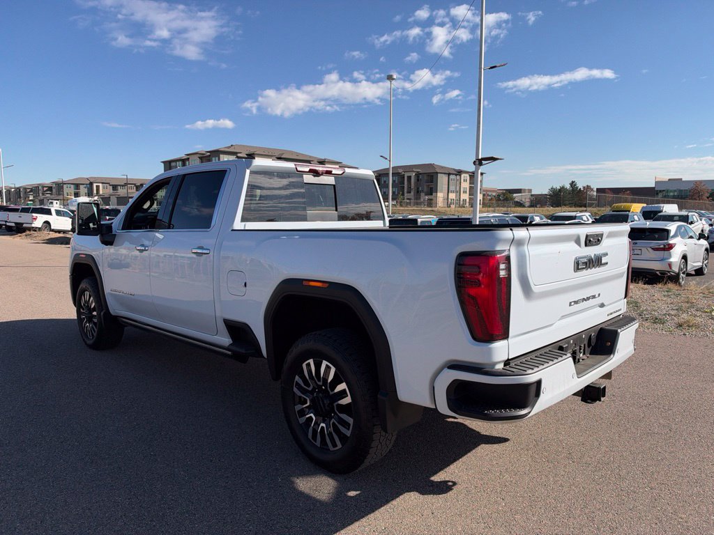 Used 2026 GMC Sierra 3500 Denali Ultimate AWD/4WD image 6