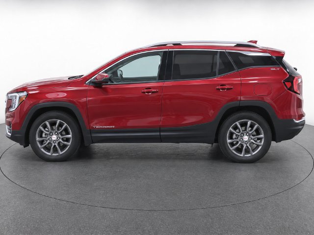 Certified 2023 GMC Terrain SLT w/ Tech Package FWD image 6