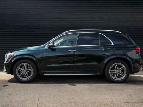 Used 2024 Mercedes-Benz GLE 450 4MATIC image 2
