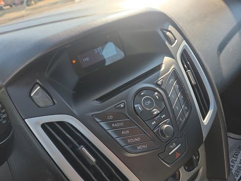 Used 2012 Ford Focus SE image 28