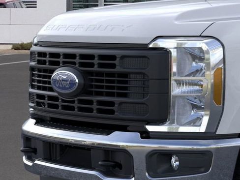 New 2026 Ford F250 XL image 17