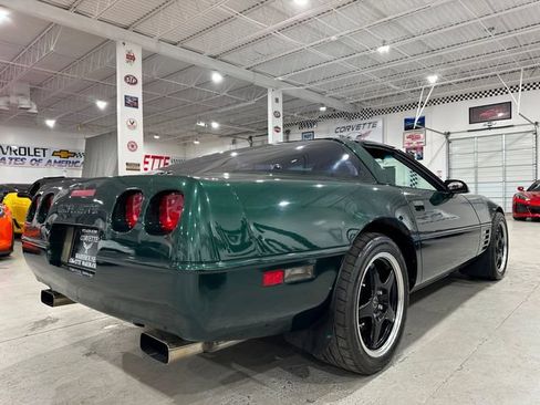 Used 1994 Chevrolet Corvette Coupe RWD image 3
