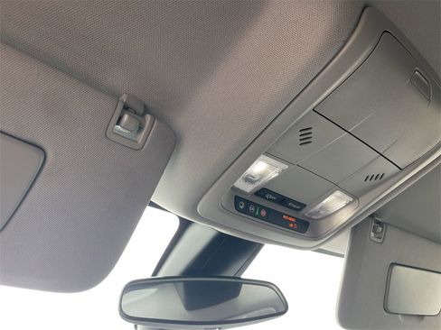 Used 2023 Chevrolet Blazer LT image 25