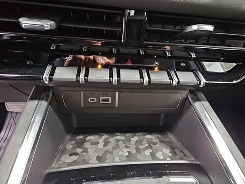 New 2026 GMC Canyon Elevation w/ Convenience Package image 20