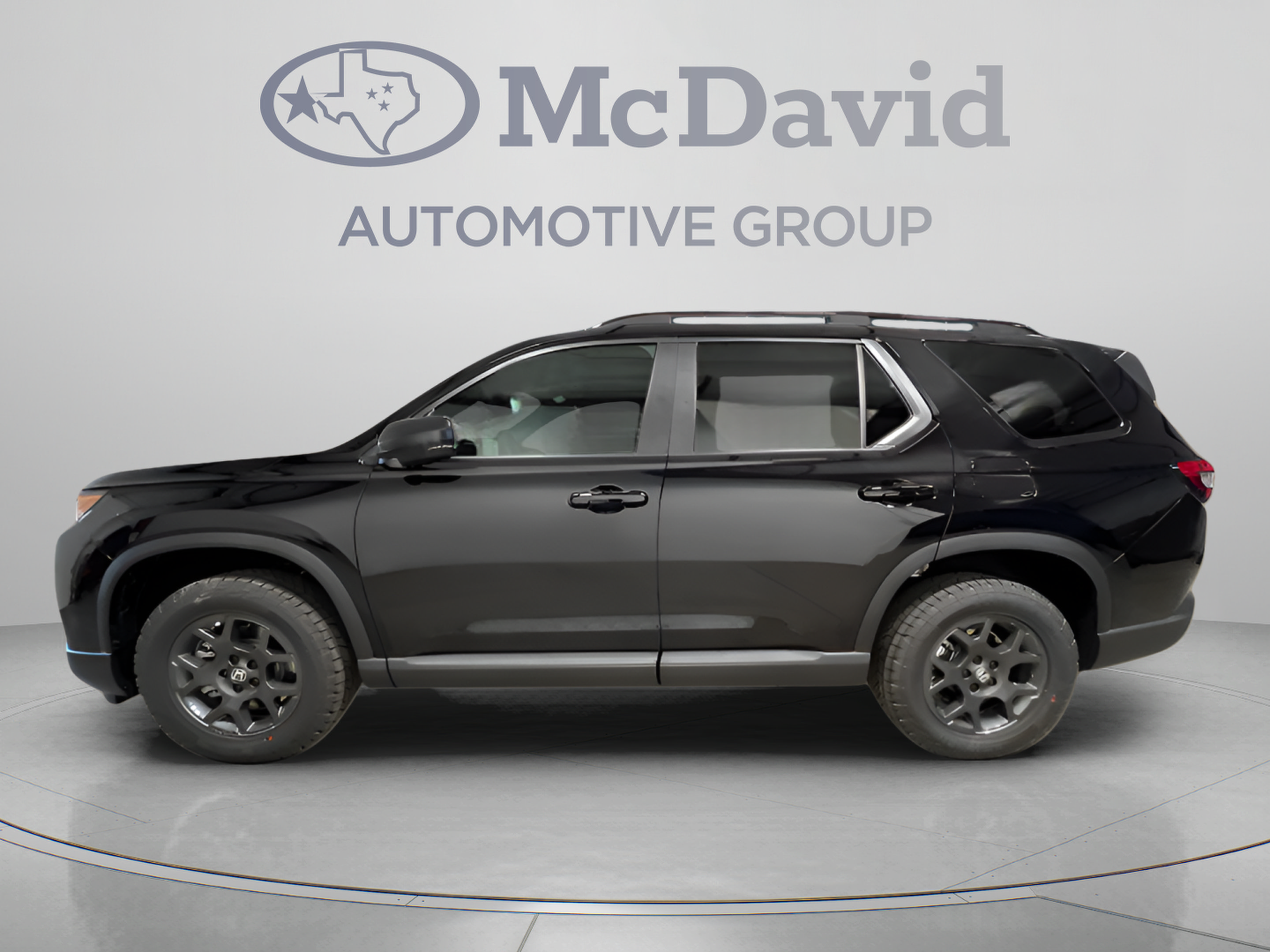 New 2026 Honda Pilot TrailSport image 2