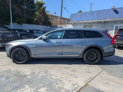 Used 2018 Volvo V90 T5 Cross Country w/ Convenience Package AWD/4WD image 6