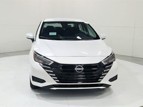 Certified 2025 Nissan Versa SV w/ Trunk Package FWD image 2