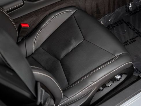 Used 2024 Chevrolet Corvette Stingray Preferred Cpe w/ Z51 Performance Package image 27