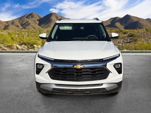 Used 2026 Chevrolet TrailBlazer LT w/ Convenience Package FWD image 4