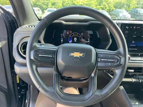 Used 2023 Chevrolet Colorado W/T RWD image 10