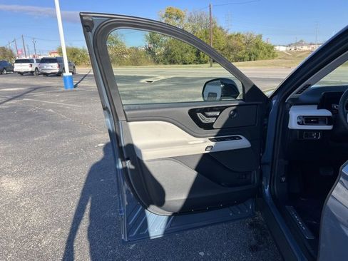 New 2026 Lincoln Aviator Reserve w/ Illumination Package image 10