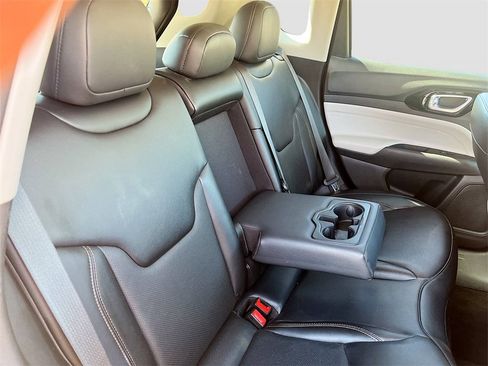 Used 2022 Jeep Compass Limited image 26