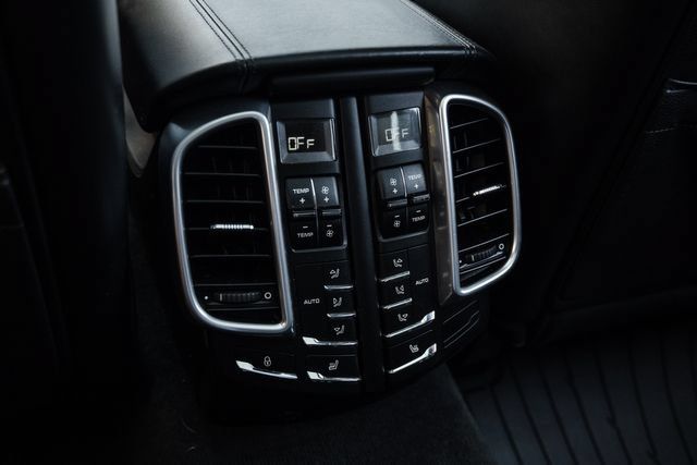 Used 2012 Porsche Cayenne Turbo AWD/4WD image 58