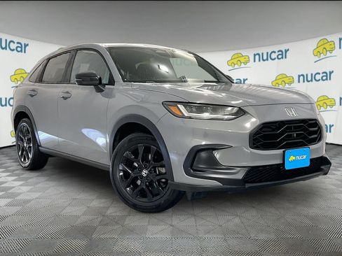 Used 2024 Honda HR-V Sport image 1