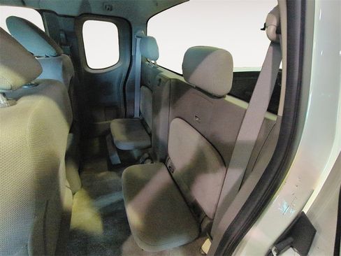 Used 2014 Nissan Frontier S image 13