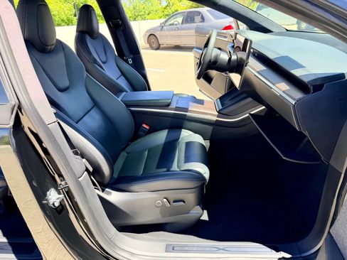 Used 2024 Tesla Model X AWD/4WD image 27