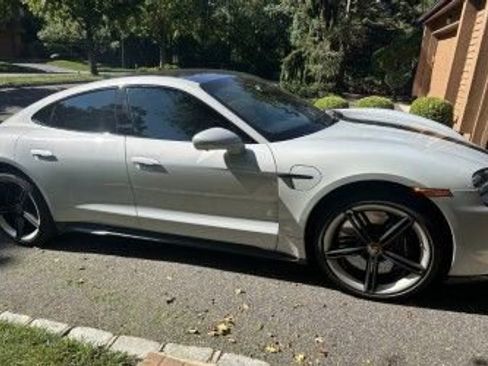 Used 2021 Porsche Taycan Turbo S image 5