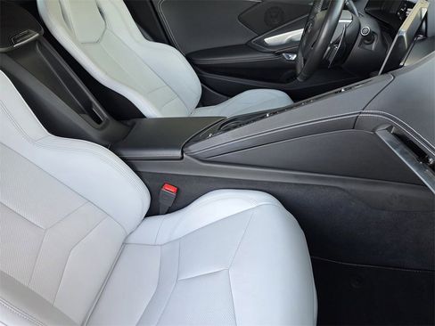 Used 2022 Chevrolet Corvette Stingray image 13