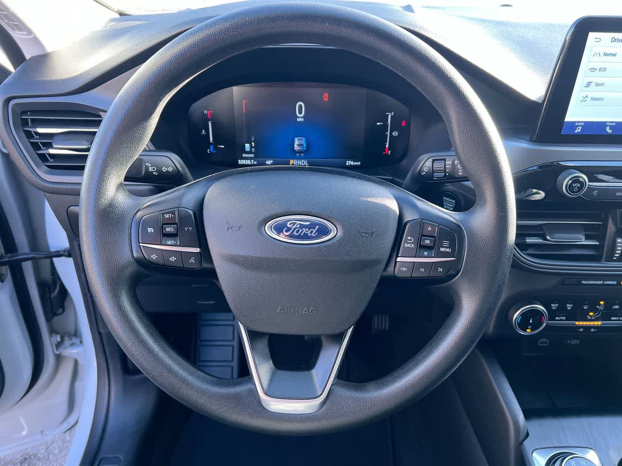 Used 2025 Ford Escape Active AWD/4WD image 14